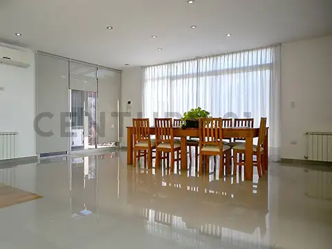 Casa en Venta en José Hernández, USD 395.000