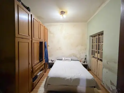 Casa a refaccionar en venta