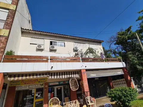 En Venta en Ciudad Jardin Departamento 4 Ambientes 2 Baños F: 8509
