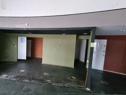 Local en Venta 30 años