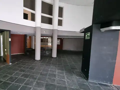 Venta | Icónico Local Comercial | En esquina | Capitán Bermúdez | Barrio Centro