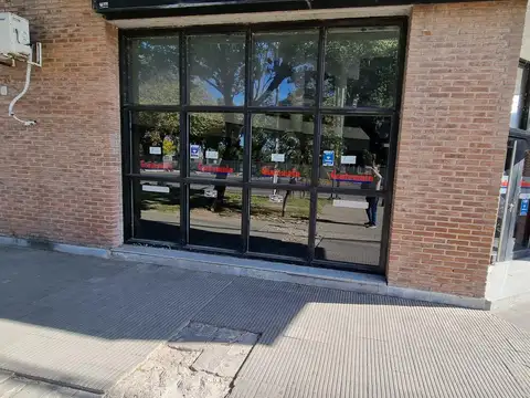 Local en Venta en Capitán Bermudez, USD 350.000