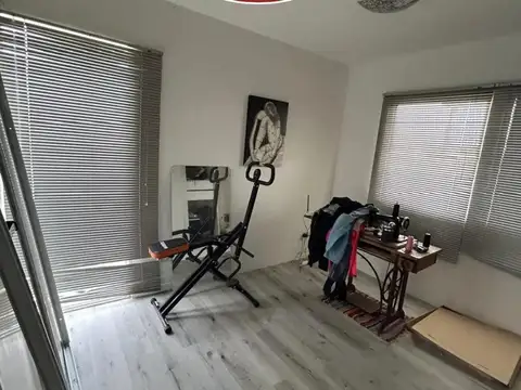 CASA 2 dormitorio con pileta en Funes Norte