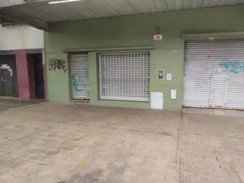 Diagonal 75 E/ 18 y 61 300