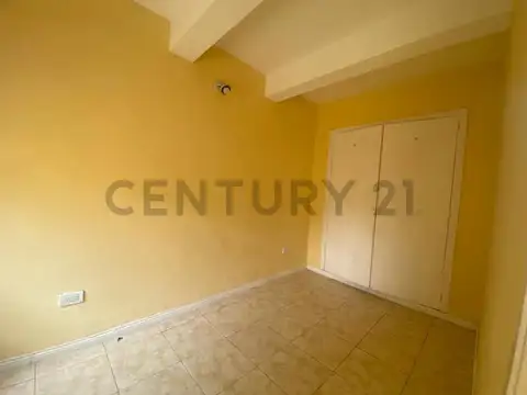 Departamento en Venta en Bernal Oeste, USD 83.000