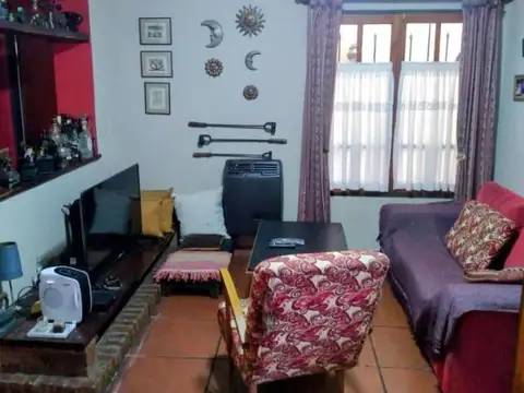 VENTA CASA TRIPLEX EN VILLA LUGANO