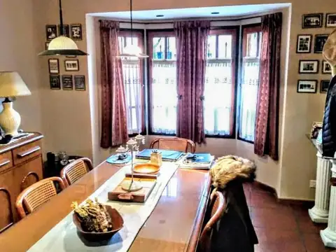 VENTA CASA TRIPLEX EN VILLA LUGANO