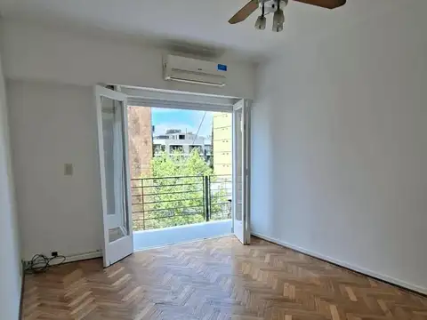 DEPARTAMENTO SEMIPISO en Villa Devoto