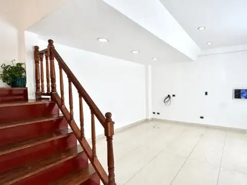 VENTA MULTIFAMILIAR CASA 4 AMB + CASA 2 y 1/2 AMB  EN FLORIDA