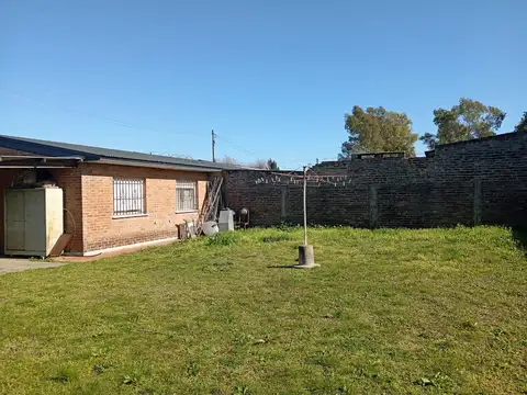 Casa de 3 ambientes en Carlos Spegazzini