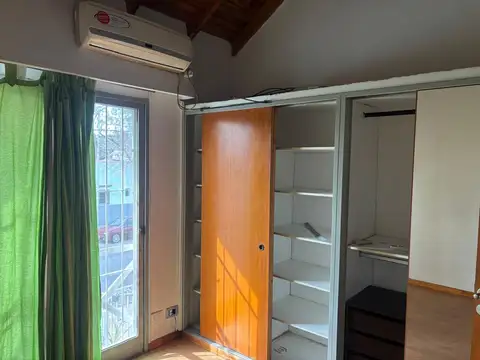 Depto Tipo Casa en Alquiler de 2 dormitorios