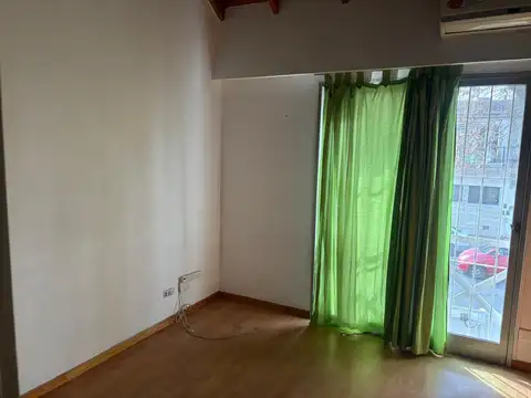 Depto Tipo Casa en Alquiler de 3 ambientes