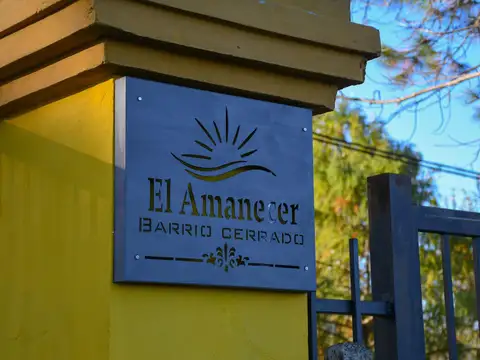 Barrio El Amanecer, Piñero