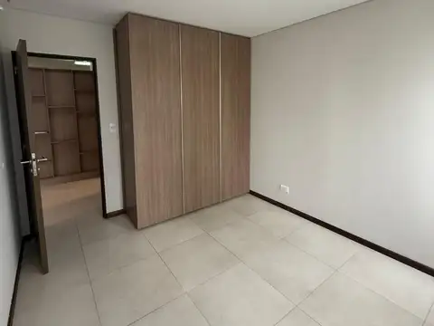 Thedy 158 , Piso 2