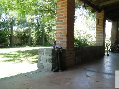 Casa en venta - 3 Dormitorios 3 Baños - San Vicente