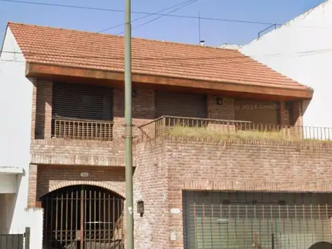 EXCELENTE PLANTA ALTA 3 DORMITORIOS 2 BAÑOS BALCON S/EXPENSAS