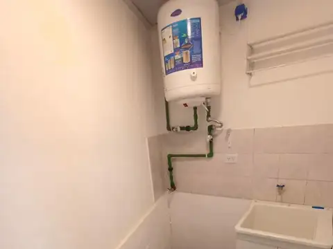 Depto Tipo Casa 2 ambientes con 1 baño
