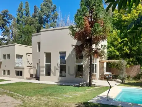 Casa en Alquiler de 4 dormitorios
