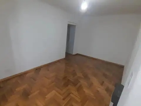 Departamento en Venta en Villa del Parque, USD 92.000