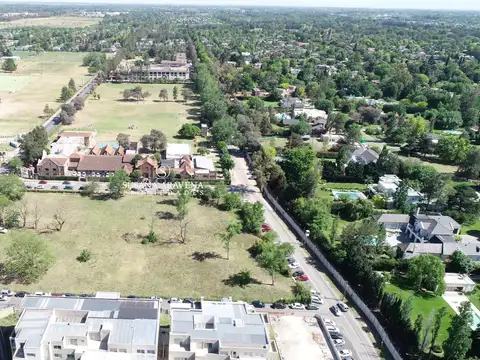 Terreno en Alquiler de 9776,0 m2