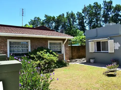 Depto Tipo Casa en Venta en Valentín Alsina, USD 98.000