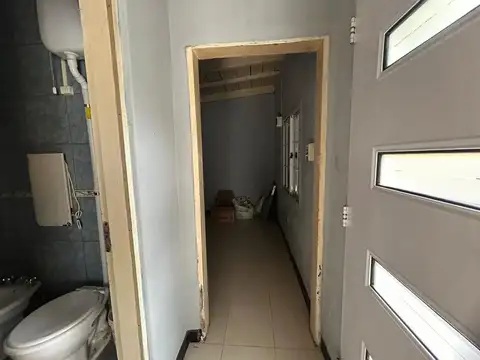 Casa 3 ambientes con 2 baños