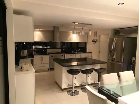 Casa en Venta en City Bell, USD 720.000