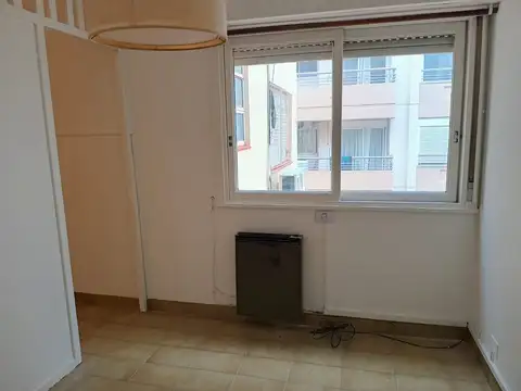Departamento en Alquiler en Florida Mitre/Este, $ 560.000
