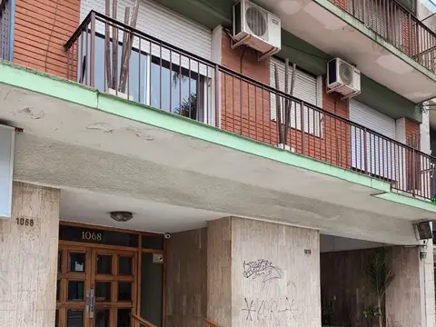Monoambiente dividido en excelente ubicación