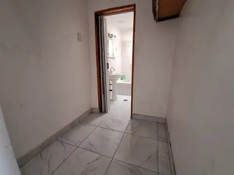 Depto Tipo Casa en Alquiler con 1 cocheras