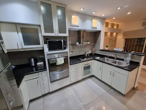Depto Tipo Casa 5 ambientes con 3 baños