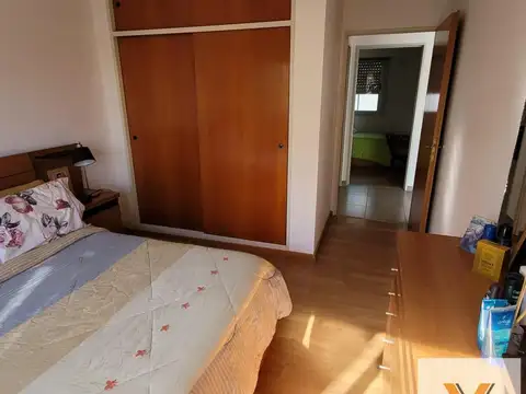 Depto Tipo Casa en Venta en Versalles, USD 135.000
