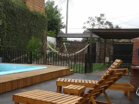 Casa 4 ambientes con 1 baño