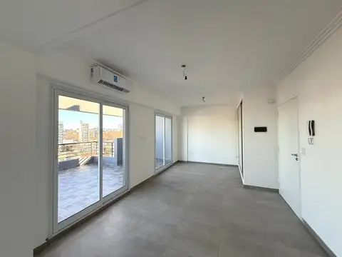 Departamento 1 ambiente al frente con balcón terraza- Parque Chas- Venta