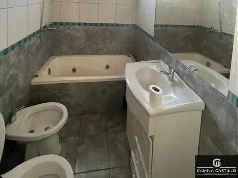 Casa 3 ambientes con 2 baños