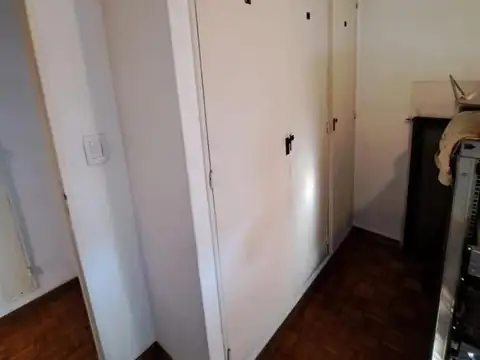 Muy Buen 3 Ambientes Al Frente con Balcon 1ro x escalera