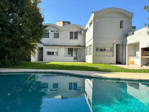 Muy buena Casa en Acas.-El Cano/Rio