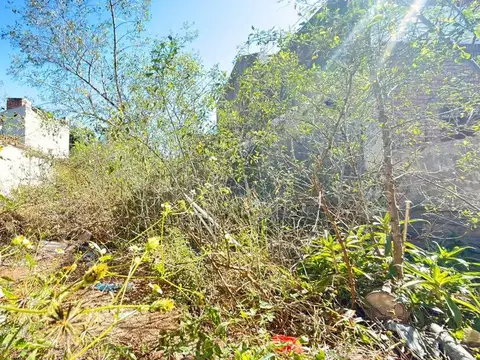 Terreno en Venta en Alto Alberdi, USD 145.000