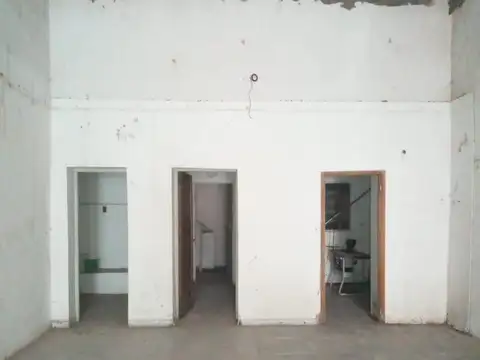 Local en Venta 50 años