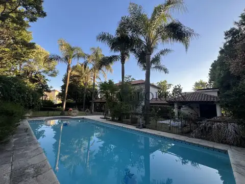 Casa en Alquiler de 4 dormitorios