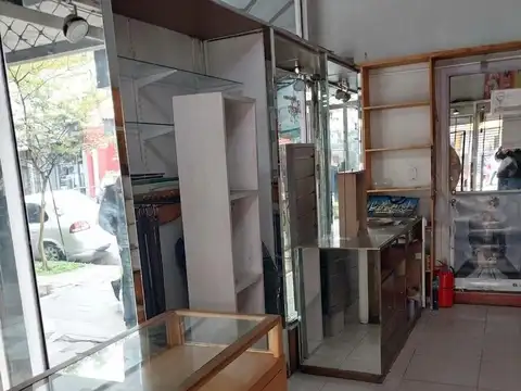 Local en Venta 40 años