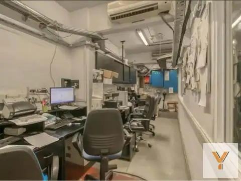 Edificio Comercial en venta - 9 Oficinas 6 Baños - Cocheras - 1000Mts2 - Quilmes