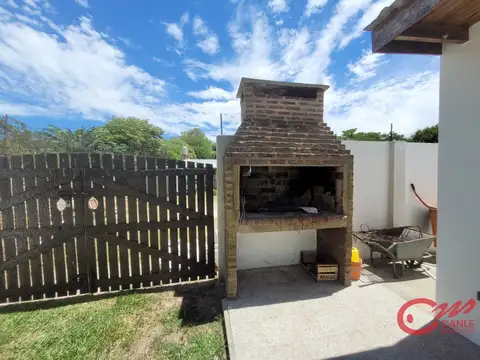 Venta casa en Escobar con pileta