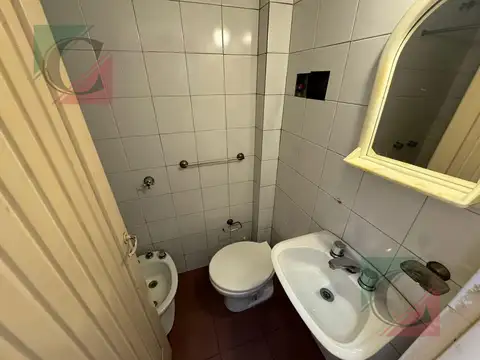 Casa 2 ambientes con 1 baño