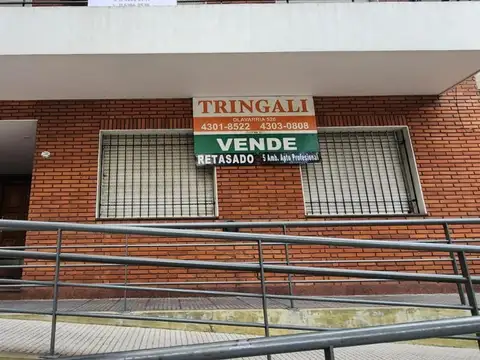 Avenida Almirante Brown 700, Piso P.B.