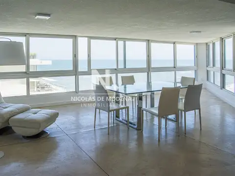 Garden Tower, unidad reciclada en su totalidad. 3 dormitorios en Península. Punta del Este