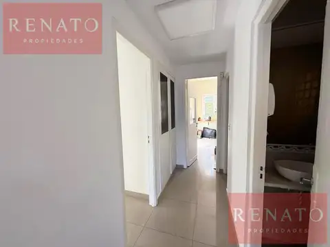 Oficina en Alquiler al Este
