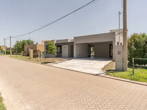 Barrio la Antonella 100