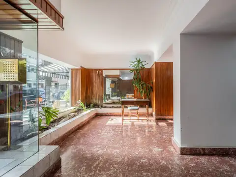 VENTA 3 ambientes en piso alto en Cañitas