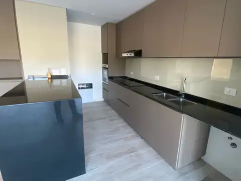 Depto Tipo Casa en Venta de 3 dormitorios